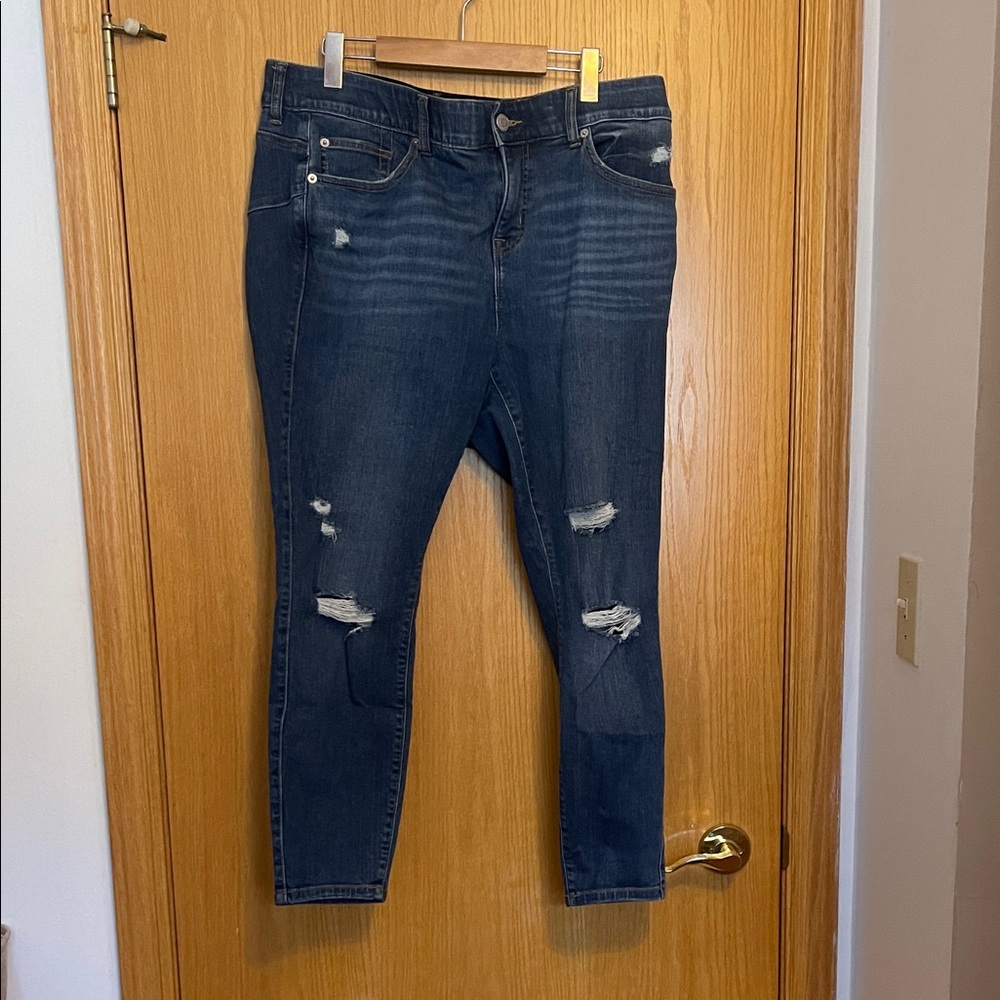 Torrid Bombsell Distressed Blue Women's Jeans 18S 18 Short 2X